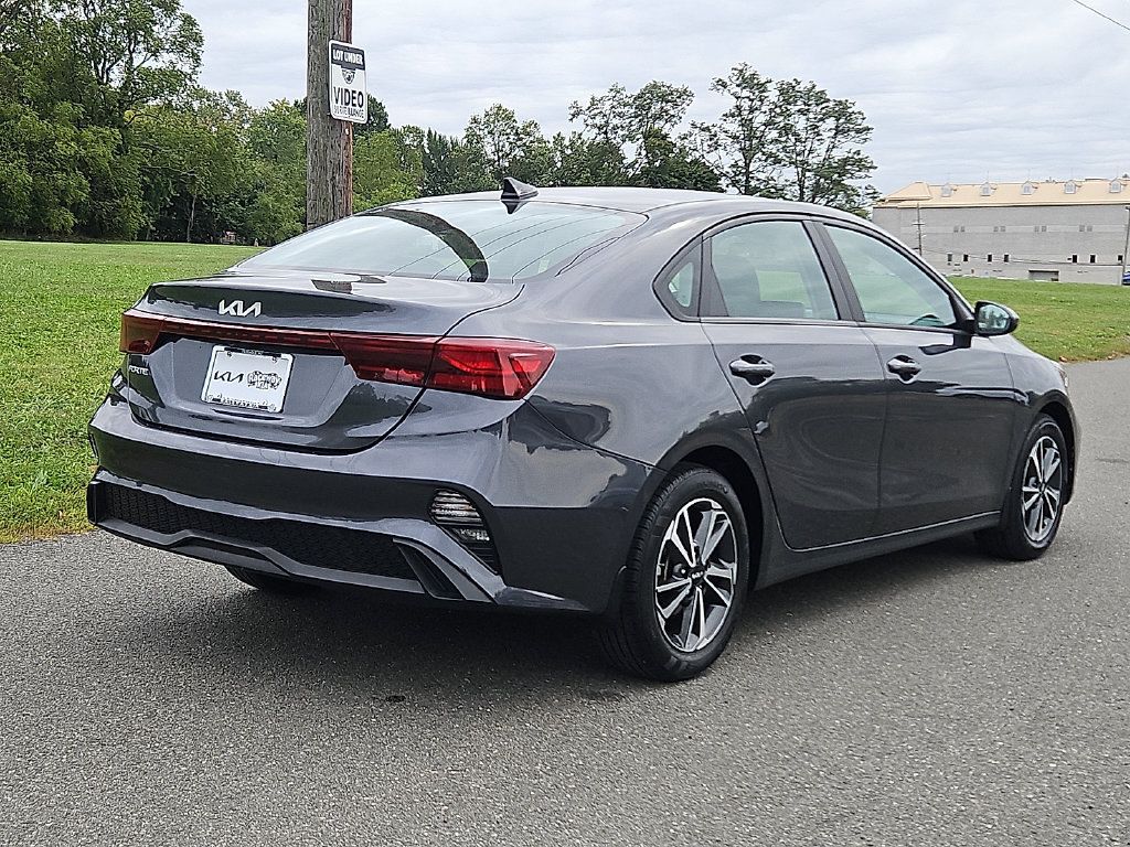 Certified 2023 Kia Forte LXS FWD image 7
