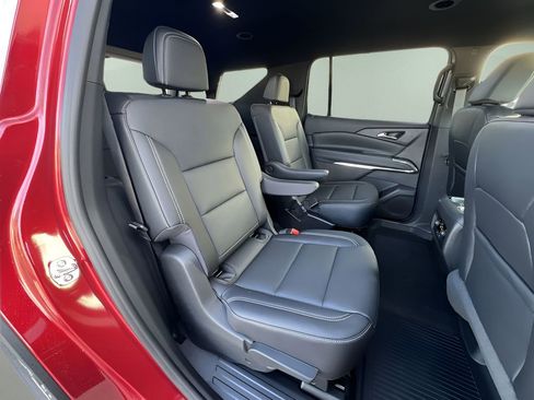 New 2026 Chevrolet Traverse LT image 25