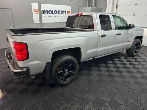 Used 2017 Chevrolet Silverado 1500 LT w/ Redline Edition AWD/4WD image 10