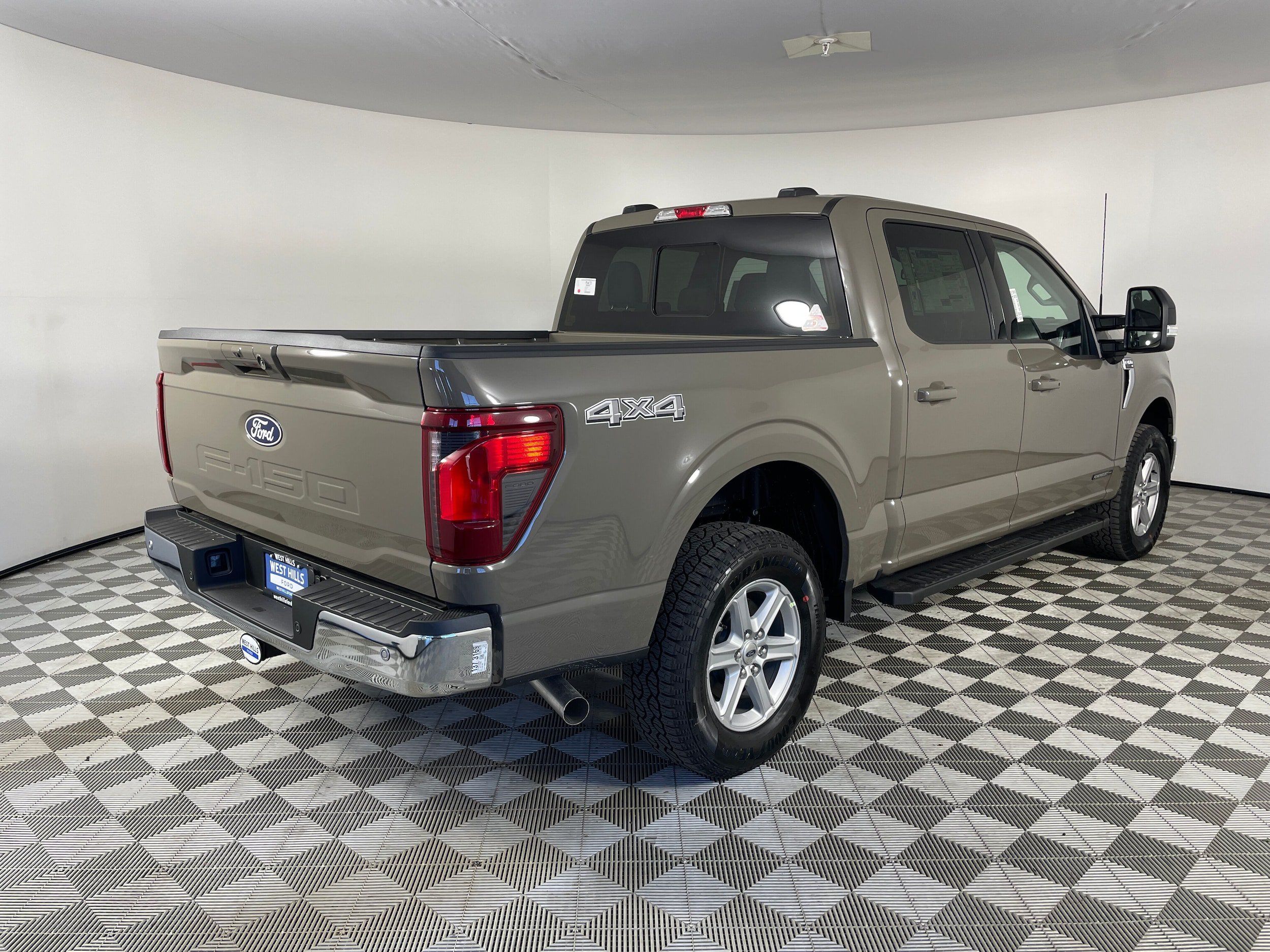 New 2026 Ford F150 XLT w/ Equipment Group 302A MID AWD/4WD image 20