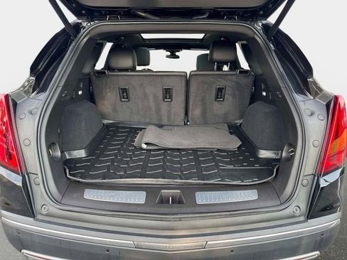 Certified 2024 Cadillac XT5 Premium Luxury FWD image 5