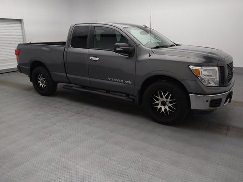 Used 2019 Nissan Titan SV w/ SV Convenience Package AWD/4WD image 11