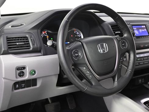 Used 2019 Honda Ridgeline RTL image 11