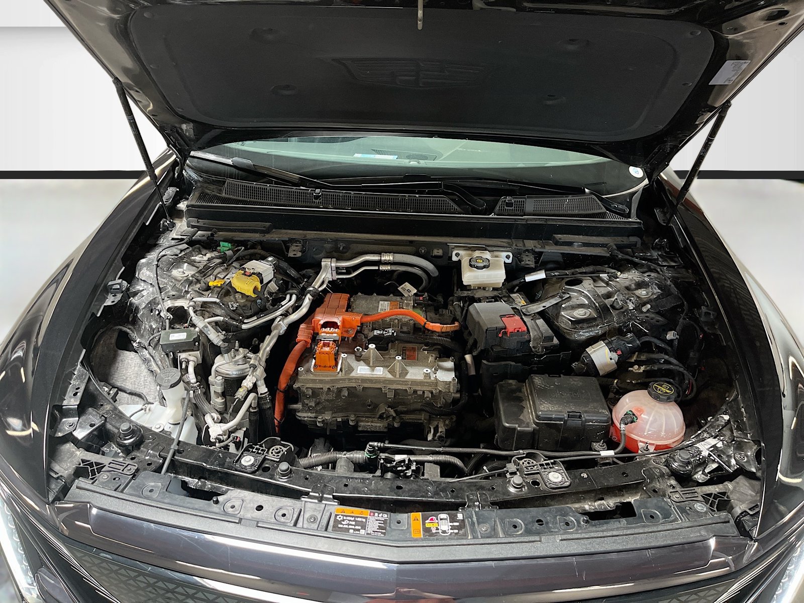Used 2025 Cadillac Lyriq Sport AWD/4WD image 31