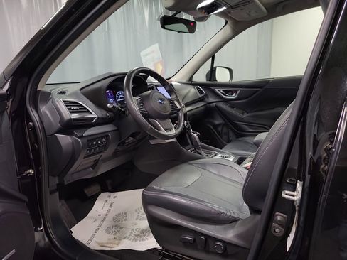 Used 2021 Subaru Forester Limited image 12