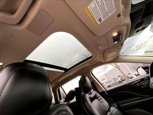 Used 2022 Lincoln Aviator Reserve w/ Equipment Group 201A image 23