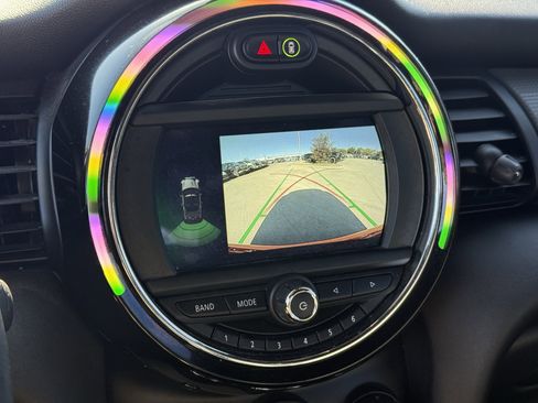 Used 2021 MINI Cooper Cooper w/ 6.5" Touchscreen Package image 21