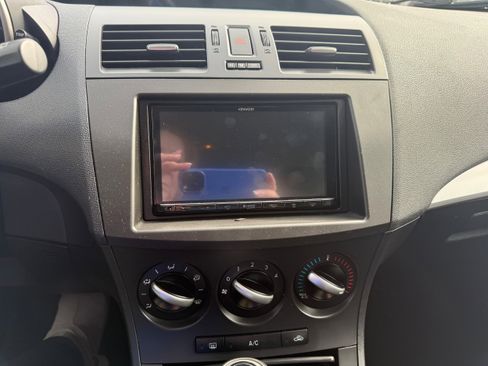 Used 2012 MAZDA MAZDA3 i Touring image 7