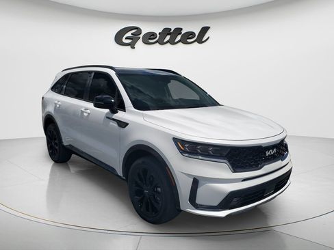 Used 2023 Kia Sorento SX AWD/4WD image 3
