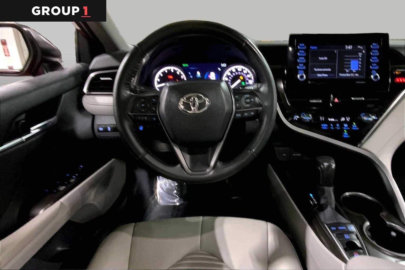 Used 2024 Toyota Camry SE w/ Cold Weather Package AWD/4WD image 6