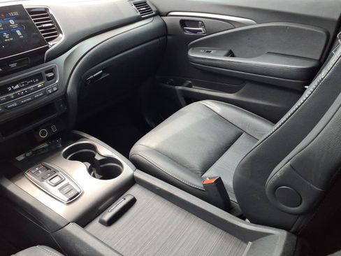 Certified 2021 Honda Pilot Special Edition image 20