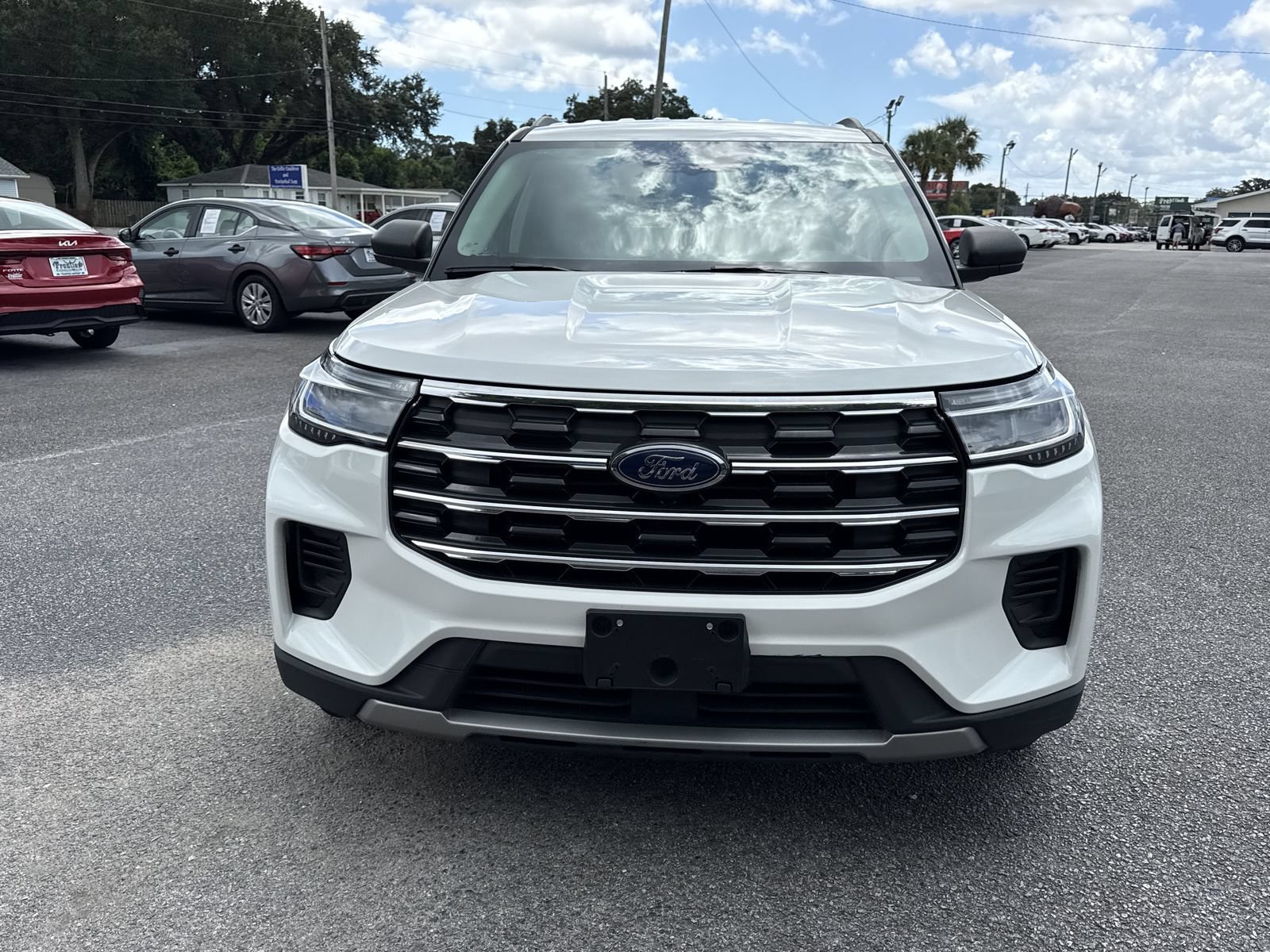 Used 2025 Ford Explorer Active RWD image 8