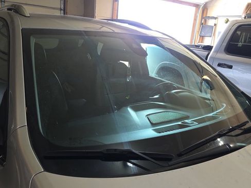 Used 2021 Chevrolet Equinox Premier AWD/4WD image 2