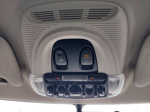 Used 2019 MINI Cooper 2-Door Hardtop image 25