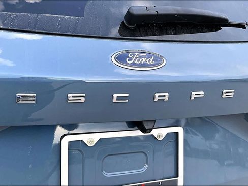 Certified 2023 Ford Escape SE image 31