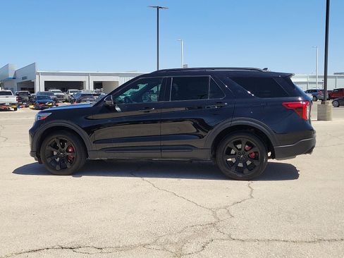 Used 2023 Ford Explorer ST w/ Equipment Group 401A AWD/4WD image 2