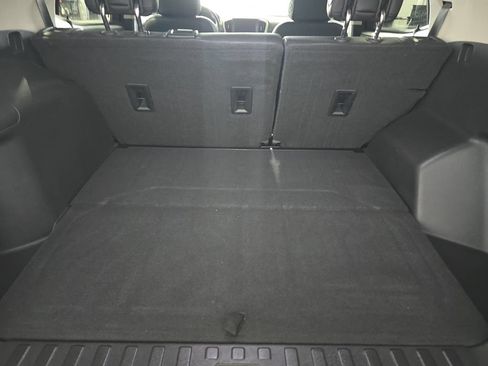 Used 2020 GMC Terrain Denali w/ LPO, Floor Liner Package FWD image 9