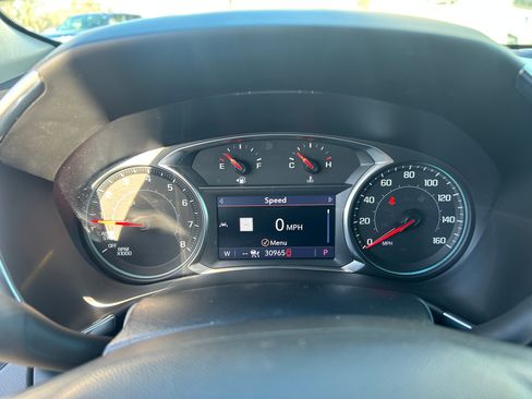 Used 2022 Chevrolet Equinox LT FWD image 20