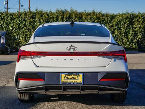 New 2026 Hyundai Elantra SEL Sport Premium image 7