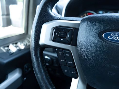 Used 2019 Ford F150 Lariat AWD/4WD image 46