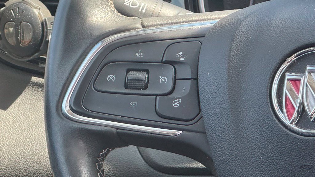 Used 2023 Buick Encore GX Essence w/ Experience Buick Package FWD image 17
