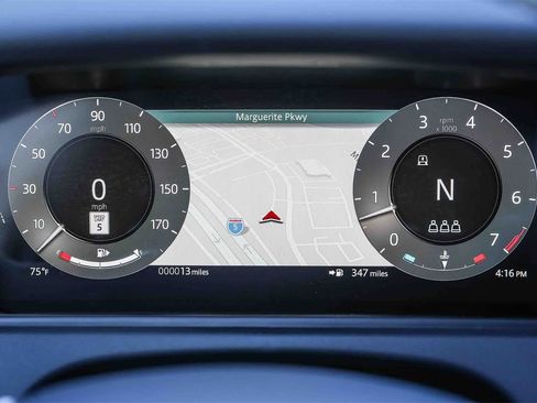 New 2026 Land Rover Range Rover Velar Dynamic SE image 22