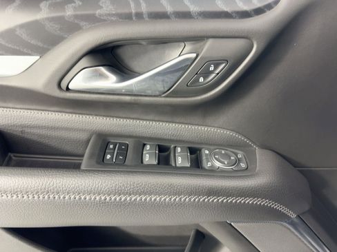 Used 2022 GMC Yukon Denali image 13