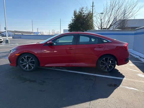 Used 2020 Honda Civic Sport image 2