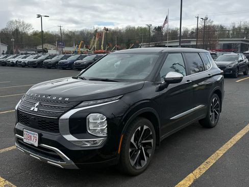 Used 2022 Mitsubishi Outlander SE AWD/4WD image 1