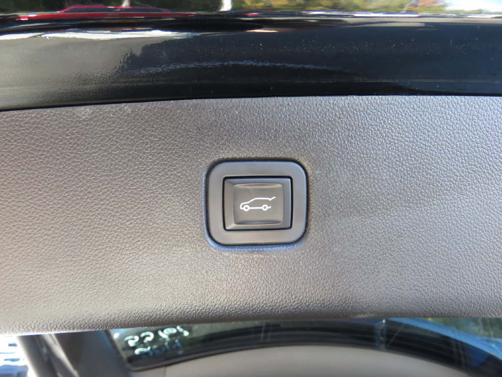 Used 2019 Chevrolet Blazer LT w/ Sun and Wheels Package AWD/4WD image 18