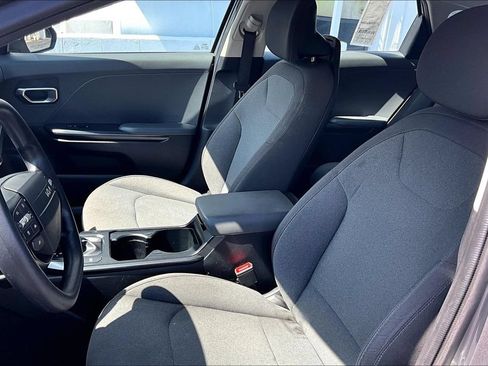 Used 2025 Kia K4 FWD image 20