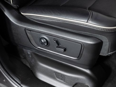 Used 2023 RAM 1500 Limited w/ Night Edition image 29