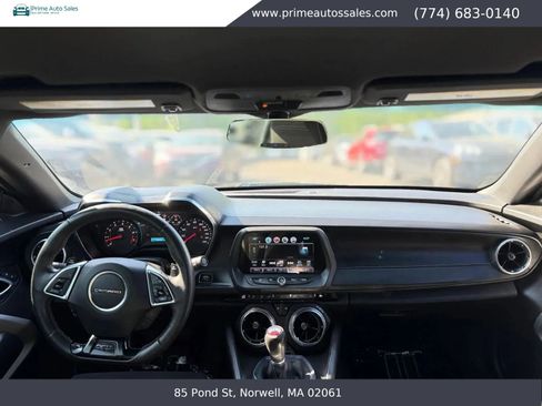 Used 2017 Chevrolet Camaro SS RWD image 16