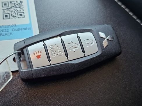 Used 2022 Mitsubishi Outlander SE FWD image 31