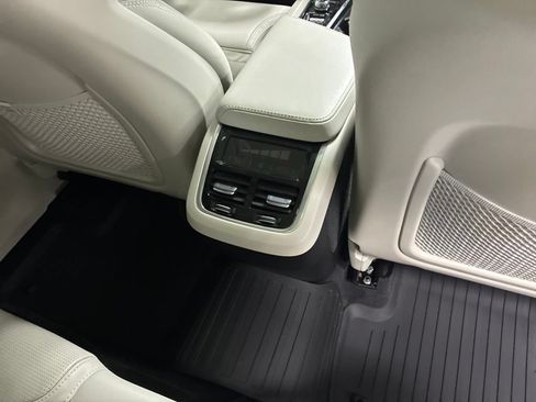 Used 2019 Volvo XC60 T6 Inscription AWD/4WD image 14