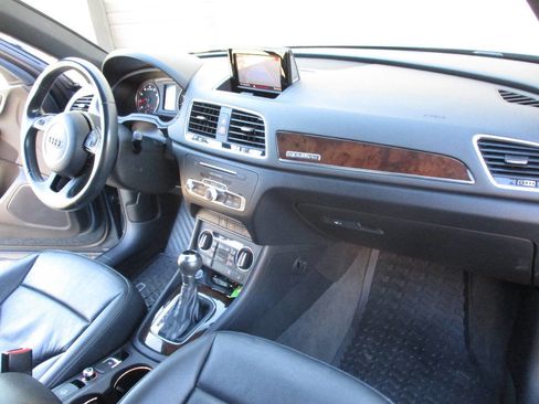 Used 2018 Audi Q3 2.0T Premium Plus w/ Premium Plus Package image 24