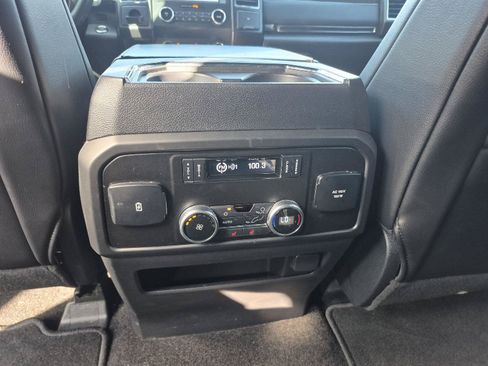 Used 2019 Ford Expedition Limited w/ Equipment Group 302A RWD image 12