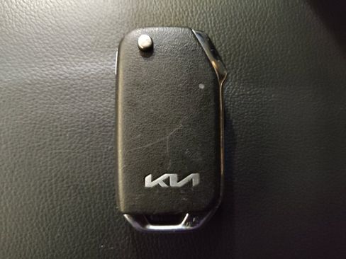 Used 2022 Kia Soul LX FWD image 32