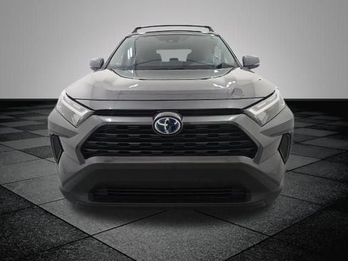 Used 2023 Toyota RAV4 XLE w/ Convenience Package AWD/4WD image 2