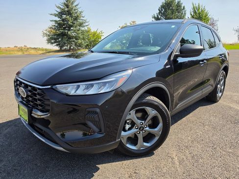 Used 2025 Ford Escape ST-Line AWD/4WD image 1