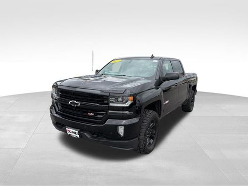 Used 2017 Chevrolet Silverado 1500 LTZ Z71 w/ LTZ Plus Package AWD/4WD image 4