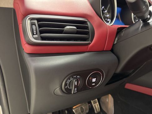 Used 2019 Maserati Levante GTS image 18