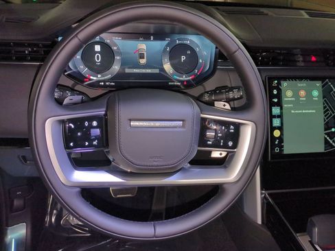 New 2026 Land Rover Range Rover Long Wheelbase SE AWD/4WD image 17
