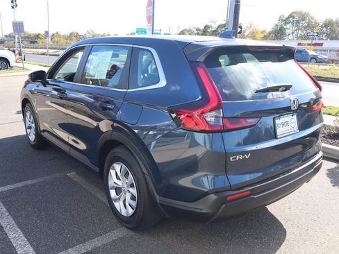 Used 2024 Honda CR-V LX image 8