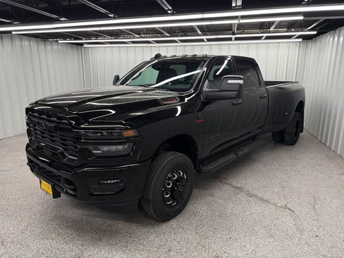 New 2027 RAM 3500 Lone Star AWD/4WD image 3