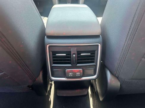 Used 2023 Subaru Forester Premium AWD/4WD image 12