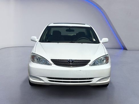 Used 2004 Toyota Camry LE FWD image 7