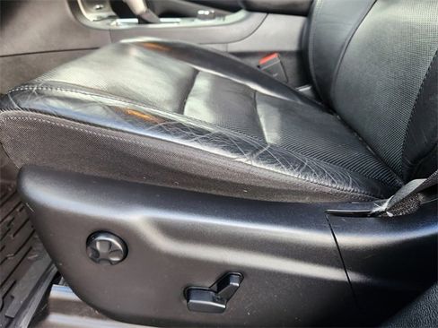 Used 2020 Jeep Grand Cherokee Limited w/ Luxury Group II image 9