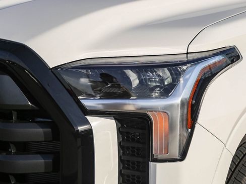 New 2026 Toyota Tundra SR AWD/4WD image 5