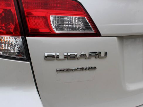 Used 2014 Subaru Outback 2.5i w/ Alloy Wheel Package AWD/4WD image 39